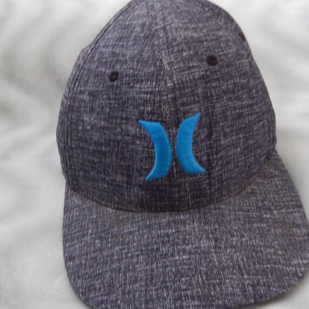 *Loved* Nike Dri Fit Hurley Cap Flex Fit